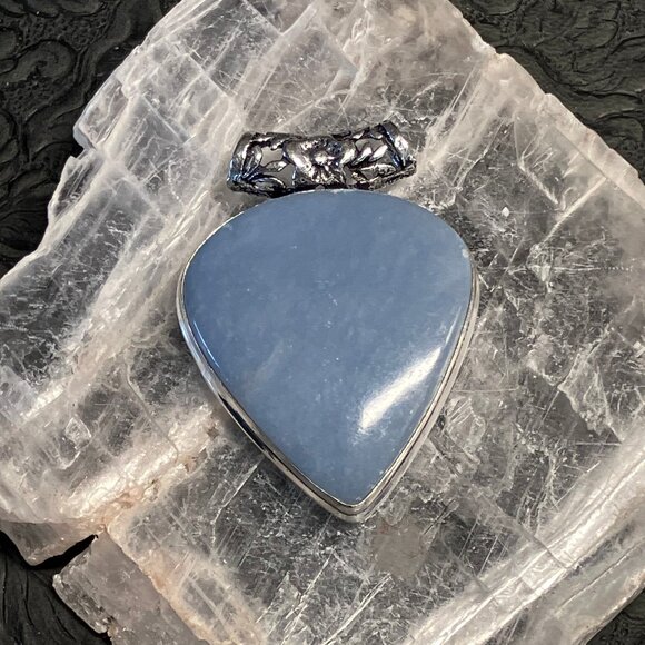 Angelite Anhydrite Angel Stone Pendant Stone Crystal Jewelry - Picture 5 of 7